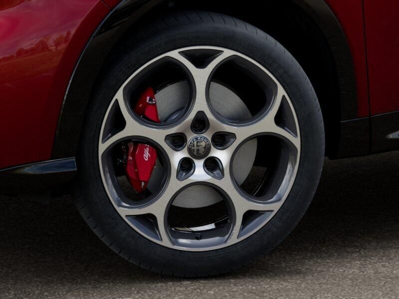 New 2025 Alfa Romeo Tonale AwdImage 30