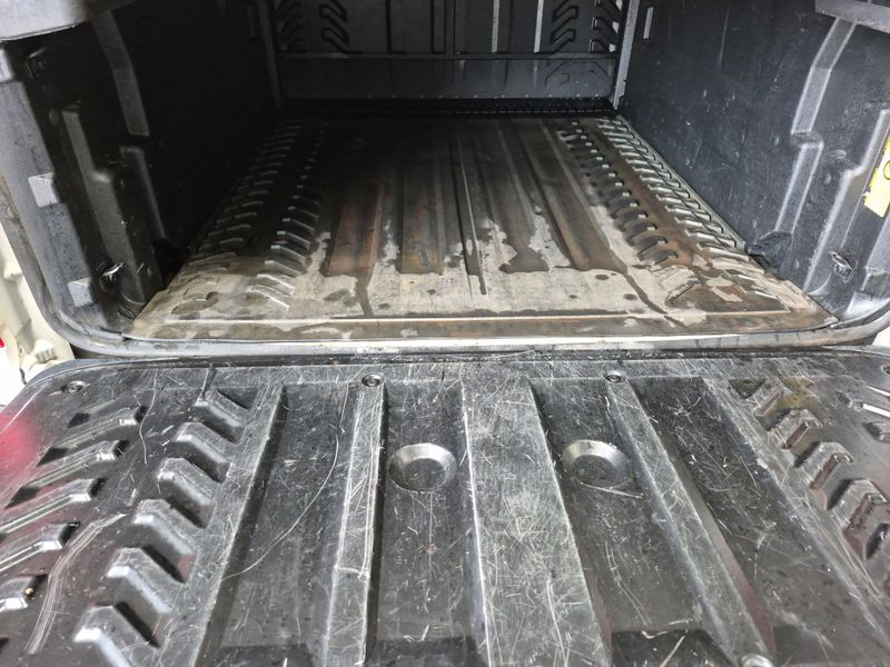 Used 2013 Chevrolet Avalanche LTZImage 17