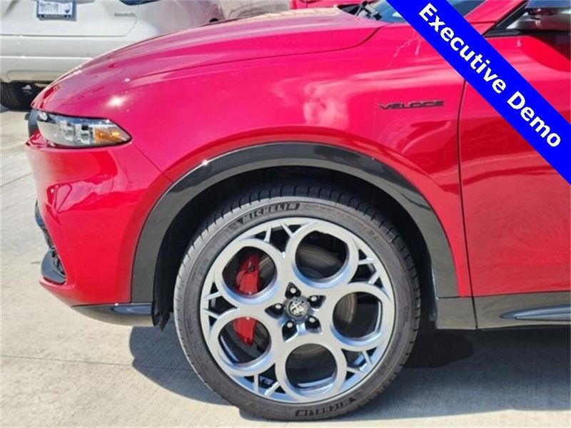 2024 Alfa Romeo Tonale Veloce Eawd in a Alfa Rosso (Red) exterior color and Blackinterior. Northside Alfa Romeo of Houston 281-475-4549 alfaromeousaofnorthhouston.com 
