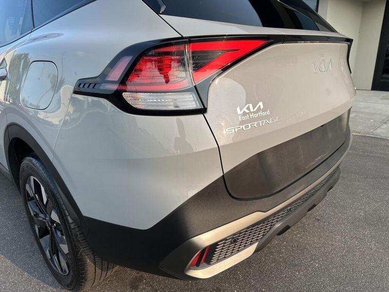 2023 Kia Sportage X-Line photo 9