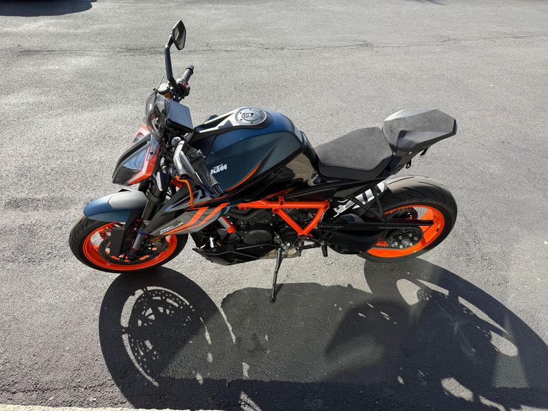 2022 KTM Super Duke 1290 R EVOImage 2