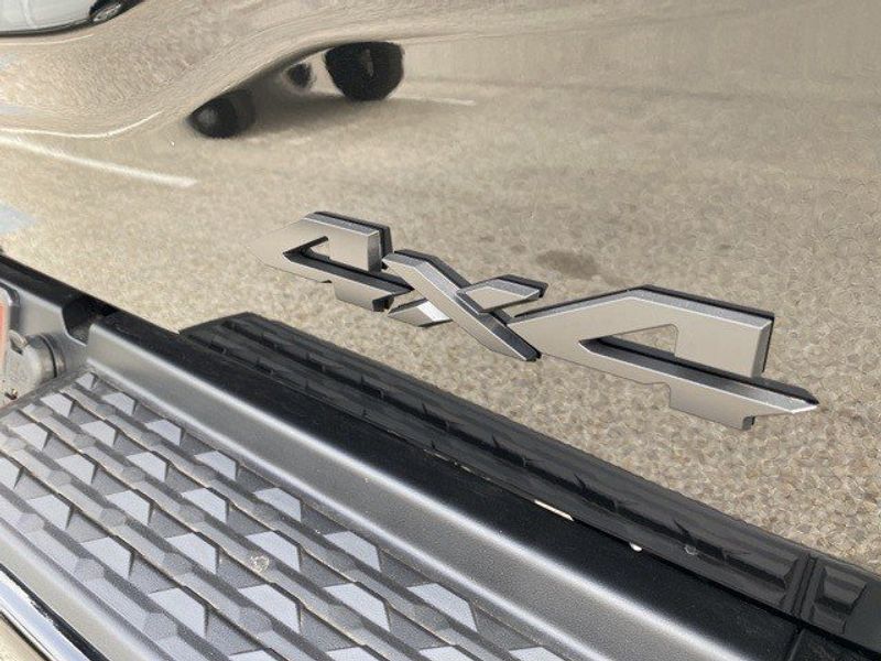 2022 RAM 2500 Big Horn Crew Cab 4x4 6