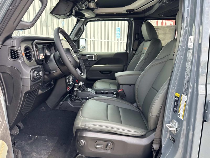 New 2026 Jeep Gladiator Mojave X 4x4