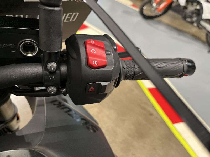 Used 2023 Suzuki GSX-8S Image 18