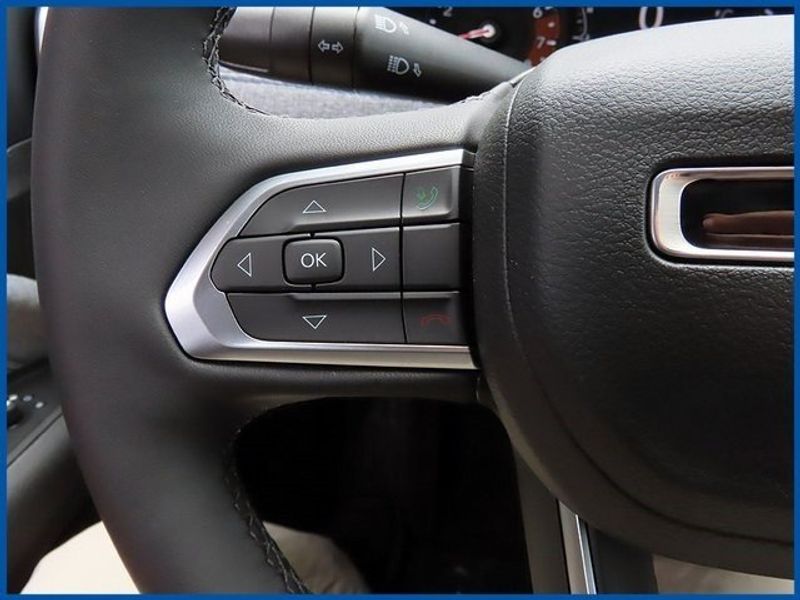 2023 Jeep Compass LatitudeImage 17