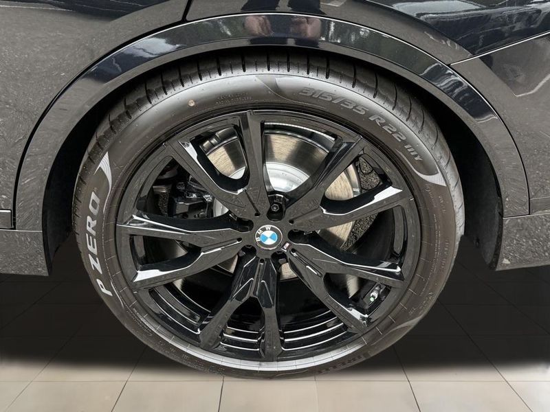 2026 BMW X7 xDrive40iImage 17