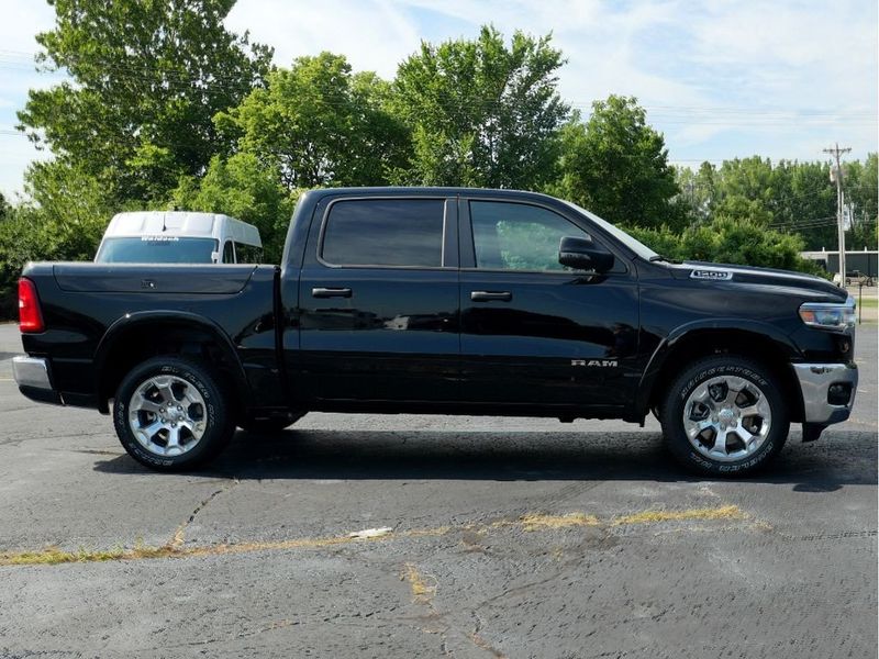 2025 RAM 1500 Big Horn Crew Cab 4x4 5