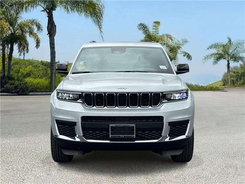 New 2026 Jeep Grand Cherokee L Laredo 4x2