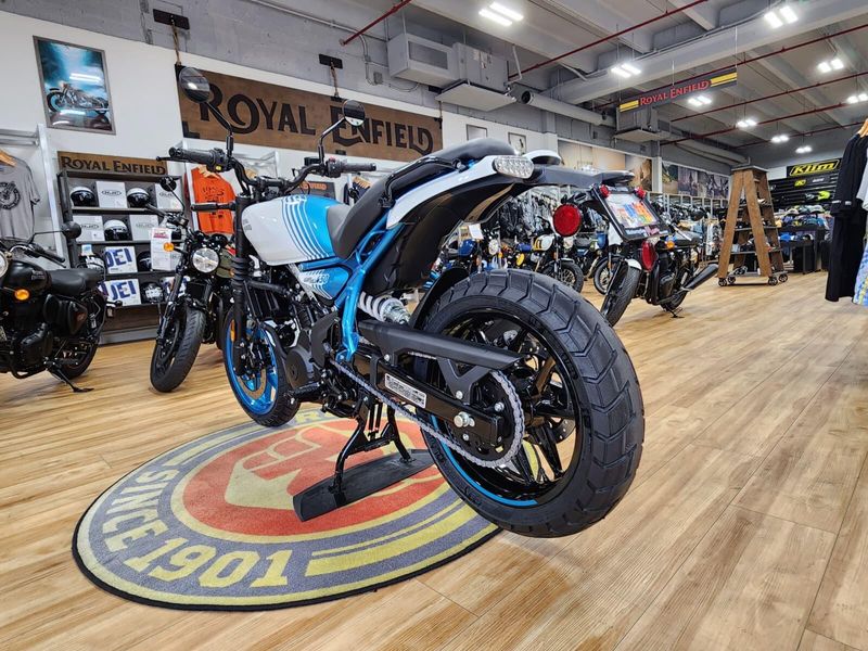 New 2026 Royal Enfield Guerrilla Image 7