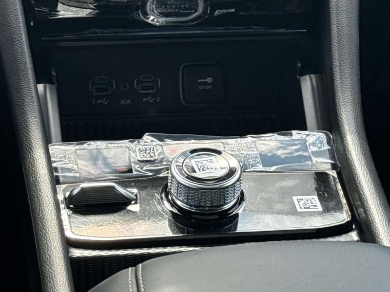 New 2026 Jeep Grand Cherokee Laredo Altitude 4x4