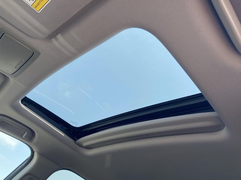 Used 2018 Honda CR-V EXImage 30