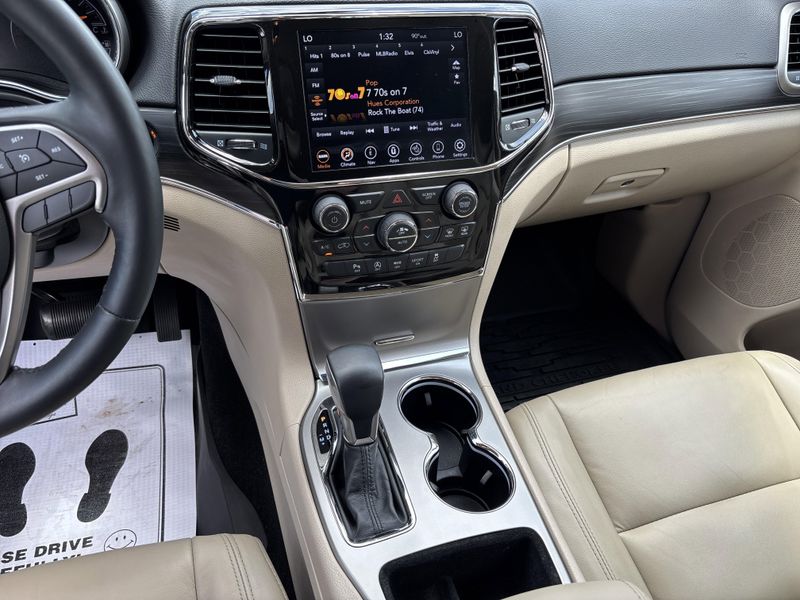 Used 2021 Jeep Grand Cherokee LimitedImage 17