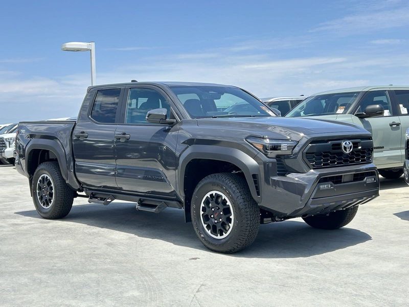 2024 Toyota Tacoma TRD Off RoadImage 2