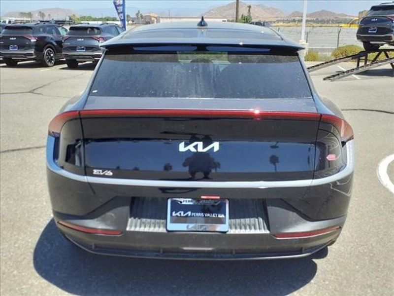 2024 Kia EV6 LightImage 5