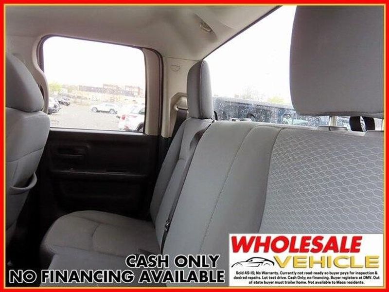 2014 RAM 1500 ExpressImage 10