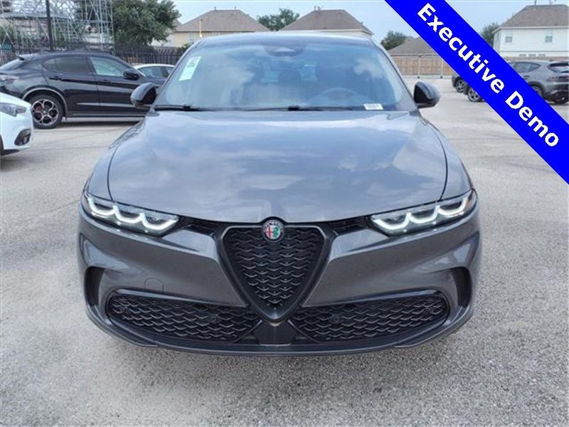 2024 Alfa Romeo Tonale Veloce Eawd in a Grigio (Gray) Ascari Metallic exterior color and Red/Blackinterior. Northside Alfa Romeo of Houston 281-475-4549 alfaromeousaofnorthhouston.com 