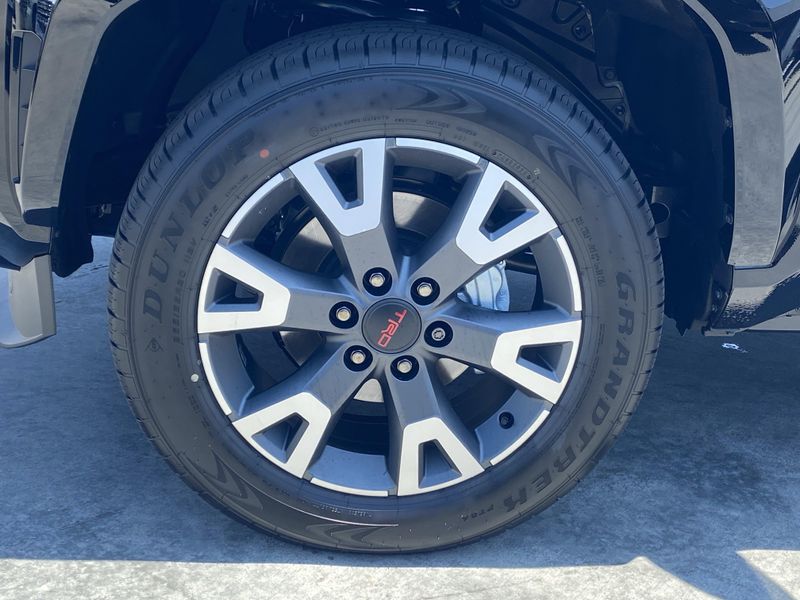New 2025 Toyota 4Runner TRD Sport PremiumImage 8