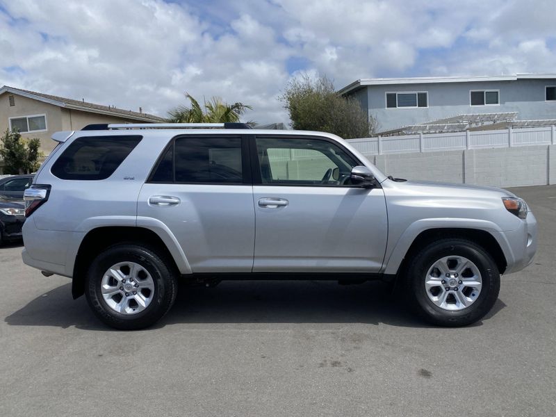 2022 Toyota 4Runner SR5 PremiumImage 3