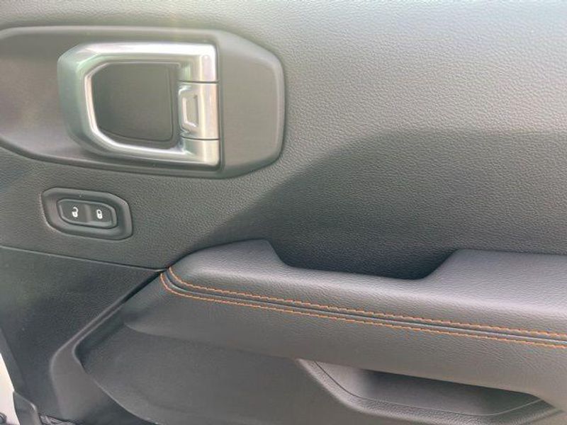 2022 Jeep Gladiator MojaveImage 25