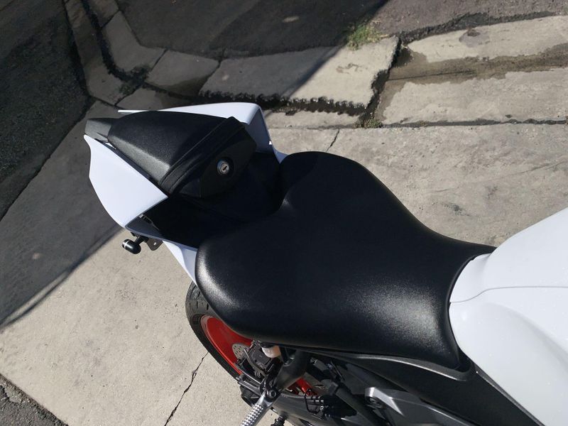Used 2023 Yamaha YZF-R7 CA Image 25