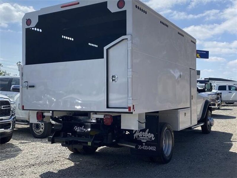 2023 RAM 5500 Tradesman Chassis Regular Cab 4x2 84