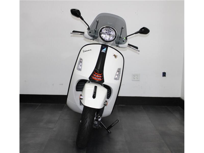 Used 2025 Vespa GTS 310 Image 4