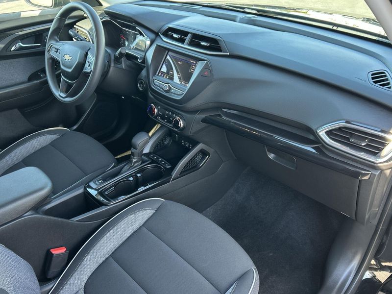 Used 2023 Chevrolet Trailblazer LTImage 27