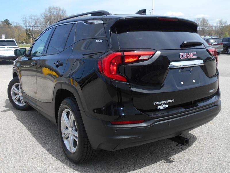 2020 GMC Terrain SLEImage 3