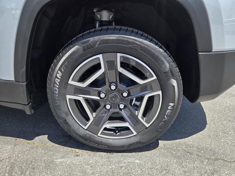 New 2026 Jeep Cherokee Limited 4x4