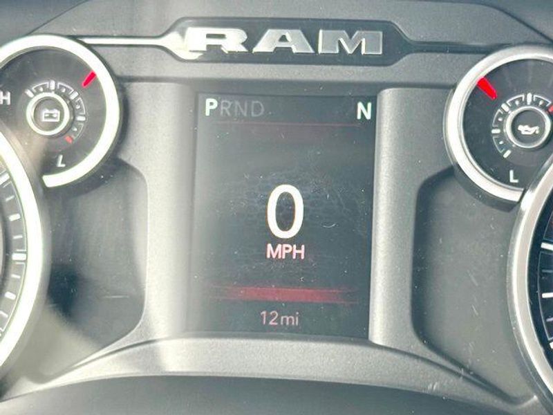 New 2027 RAM 3500 TradesmanImage 16