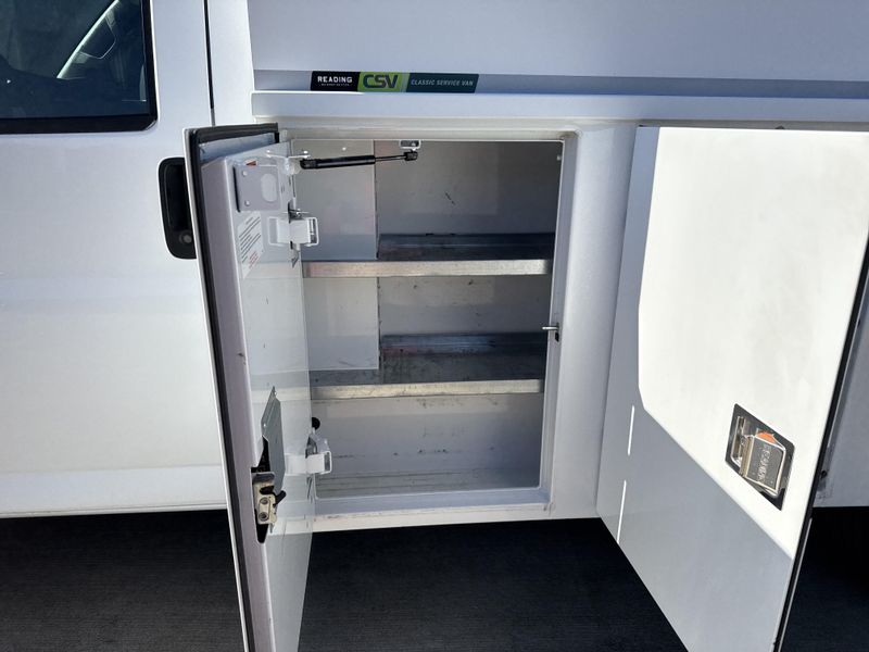 Used 2017 Chevrolet Express Cutaway Image 27