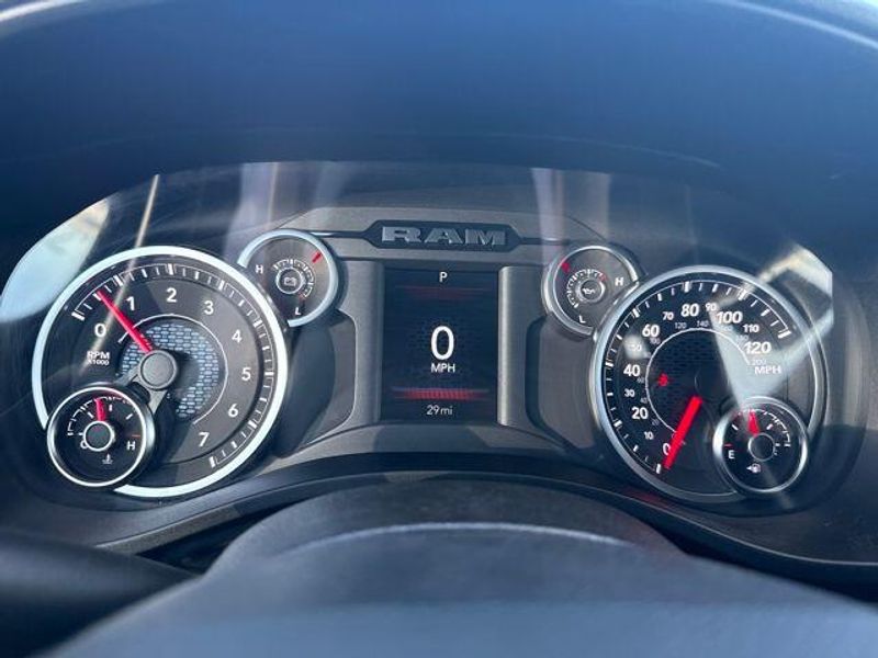 2025 RAM 1500 Tradesman Crew Cab 4x4 5'7' Box