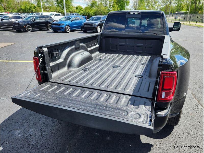 New 2026 RAM 3500 Big Horn Crew Cab 4x4 8' Box