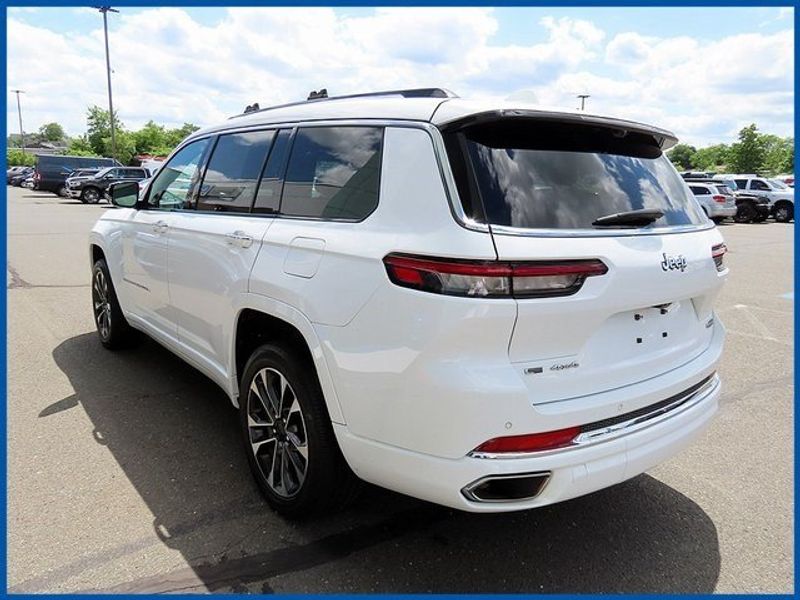 2021 Jeep Grand Cherokee L OverlandImage 5