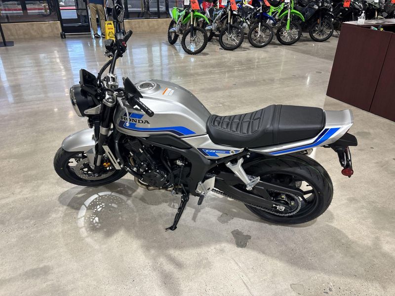 New 2026 Honda CB1000F Image 11