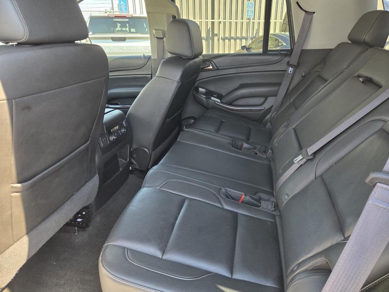 Used 2017 GMC Yukon 2WD 4dr SLT