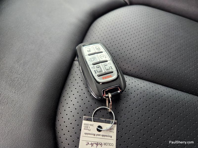 New 2026 Chrysler Voyager Lx