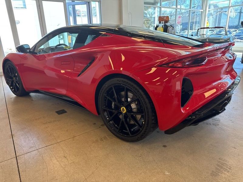 2024 Lotus Emira 