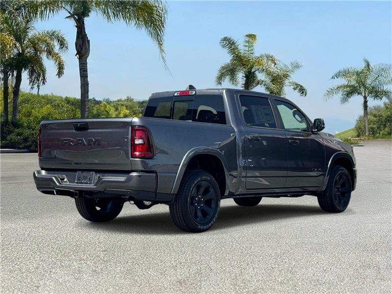 New 2026 RAM 1500 Big Horn Crew Cab 4x2 5'7' Box