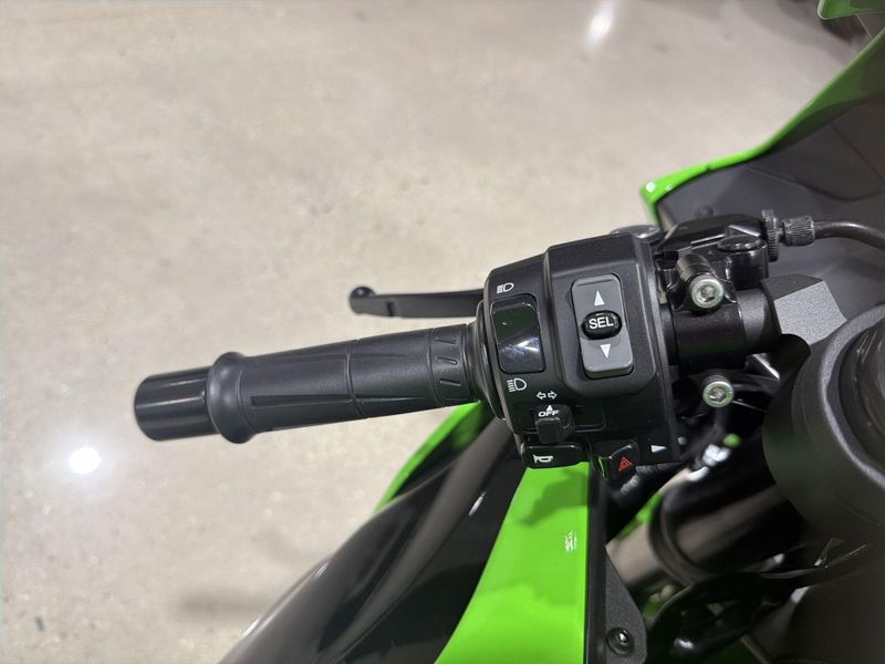 New 2026 Kawasaki NINJA ZX-6R Image 22