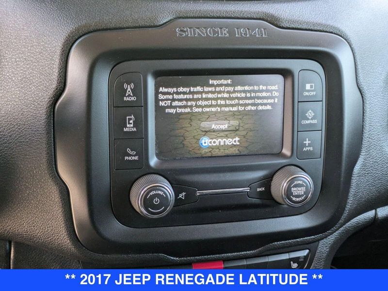 2017 Jeep Renegade Latitude North Edition photo 18