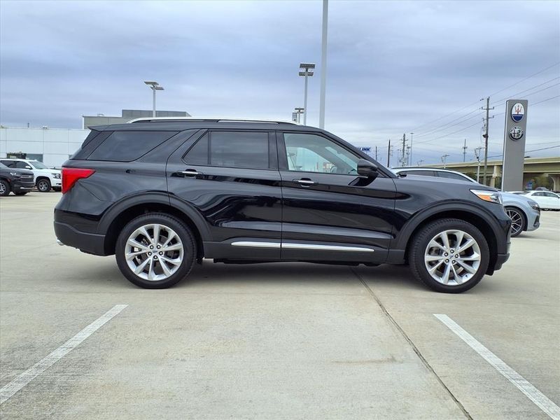 Used 2022 Ford Explorer PlatinumImage 9