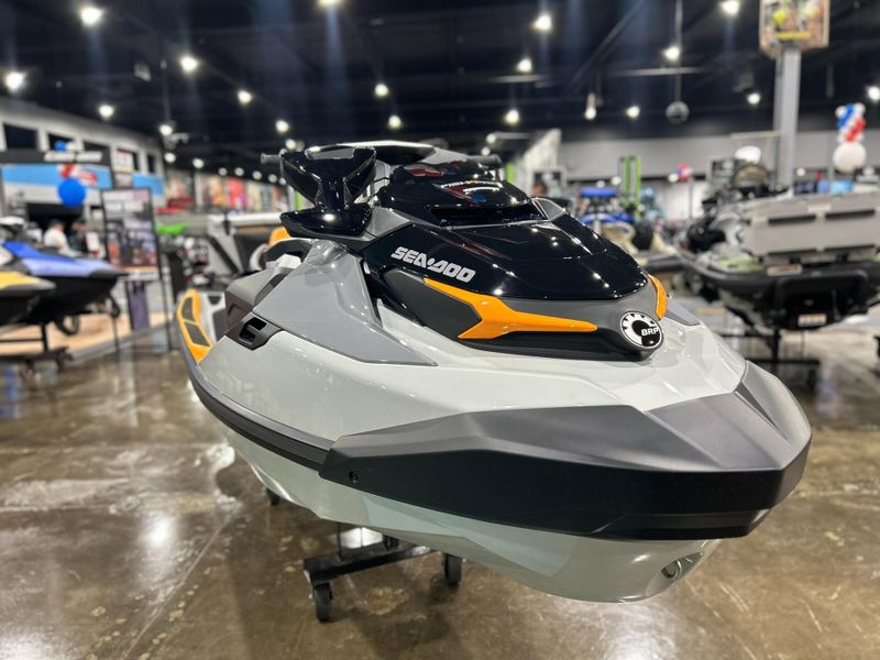 New 2026 Sea-Doo FISHPRO TROPHY 170 (SOUND SYSTEM) Image 4