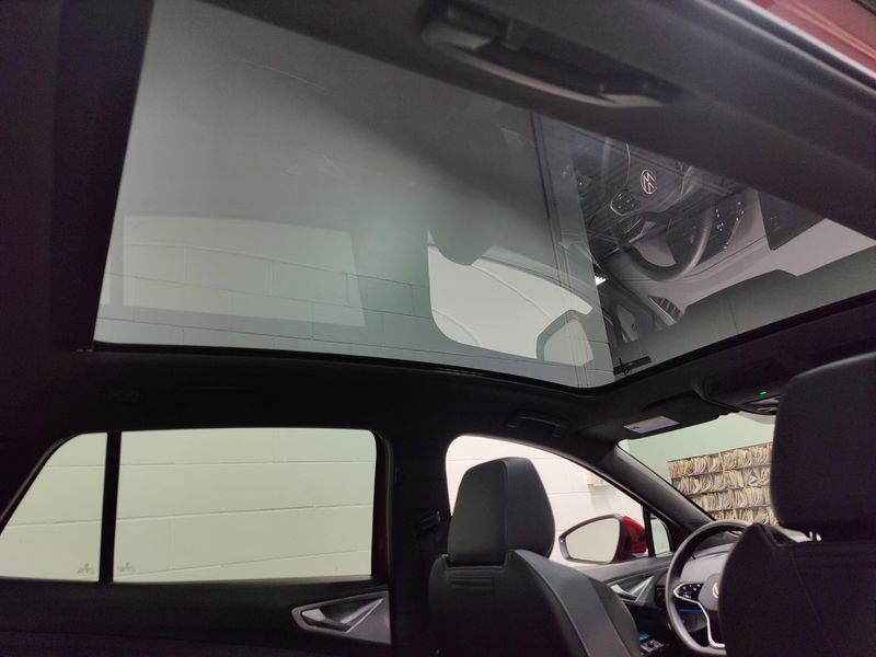 2023 Volkswagen ID.4 Pro S AWD 82kW w/Glass RoofImage 7