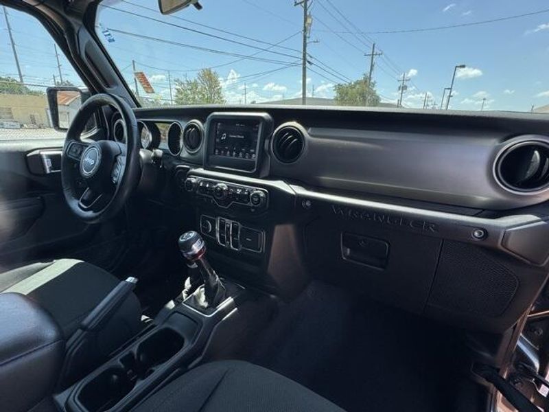 Used 2021 Jeep Wrangler Unlimited WillysImage 12