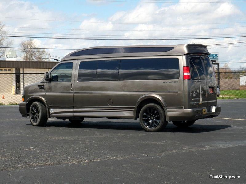 2023 Chevrolet Express Image 16