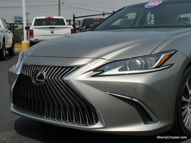 2019 Lexus ES 350  in a Atomic Silver exterior color and Chateau w/ Linear Dark Mocha Woodinterior. Paul Sherry Chrysler Dodge Jeep RAM (937) 749-7061 sherrychrysler.net 