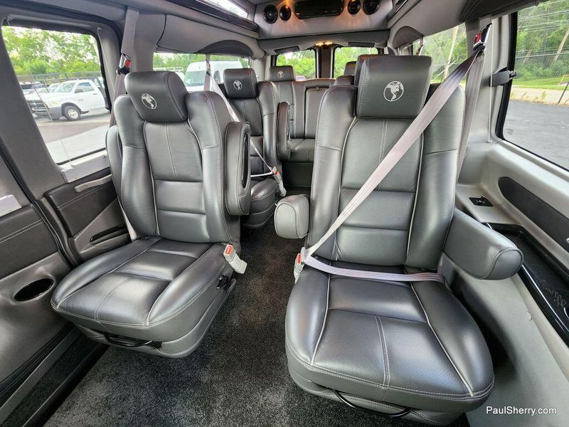 2017 GMC Savana 2500 Image 55
