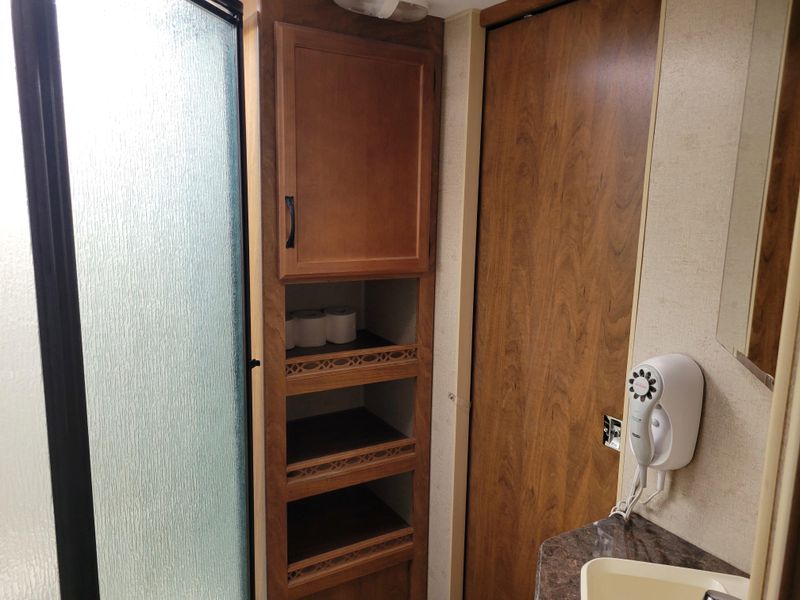Used 2012 OUTDOORS RV TIMBER RIDGE 280RKS Image 20