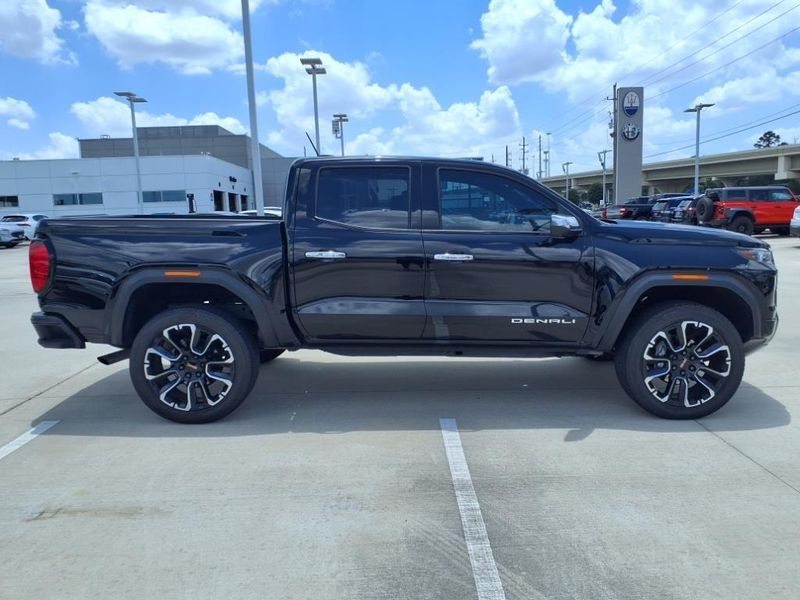 Used 2024 GMC Canyon DenaliImage 5